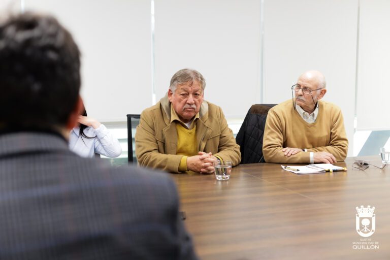 Alcalde Miguel Peña se reunió con Ministra Javiera Toro para revisar proyecto APR de San Ramón Sur