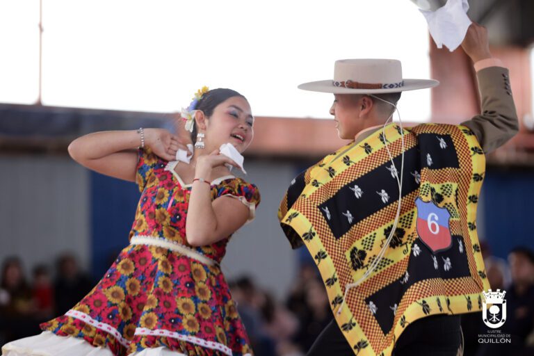 Diguillín ya tiene a sus representantes para el regional de cueca escolar