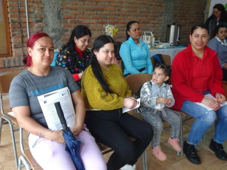 Mujeres extranjeras de Quillón fueron parte de la primera jornada “Apoya Mujer Migrante”