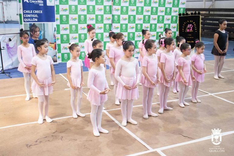 Bailarinas protagonizaron cierre de proyecto de la escuela Contretemps