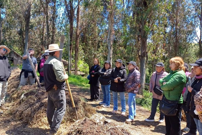 Productores quilloninos aprendieron técnicas de agroecología en Yumbel