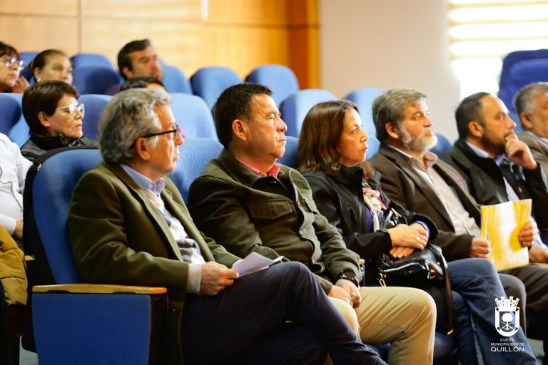 Juntas de vecinos Bellavista San Vicente y Las Camelias Ribera Laguna Avendaño recibieron recursos del Fondo Social Presidente de la República