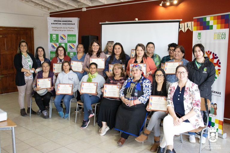 Quilloninas aprendieron de cosmovisión mapuche con taller de joyería ancestral
