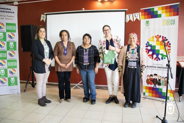 Quilloninas aprendieron de cosmovisión mapuche con taller de joyería ancestral