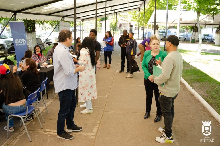 Comunidad migrante tuvo su propia feria de servicios públicos en Quillón