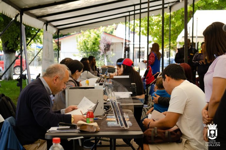 Comunidad migrante tuvo su propia feria de servicios públicos en Quillón