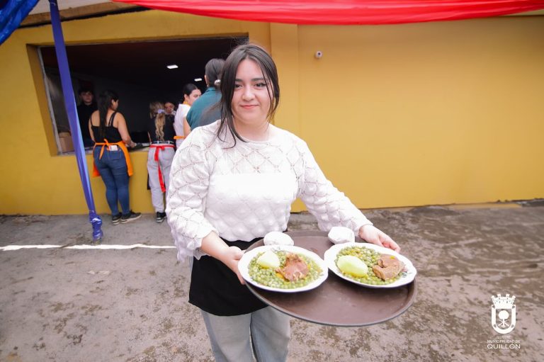 Más de mil platos se vendieron en Chancal durante en la Fiesta del Arvejado de Campo