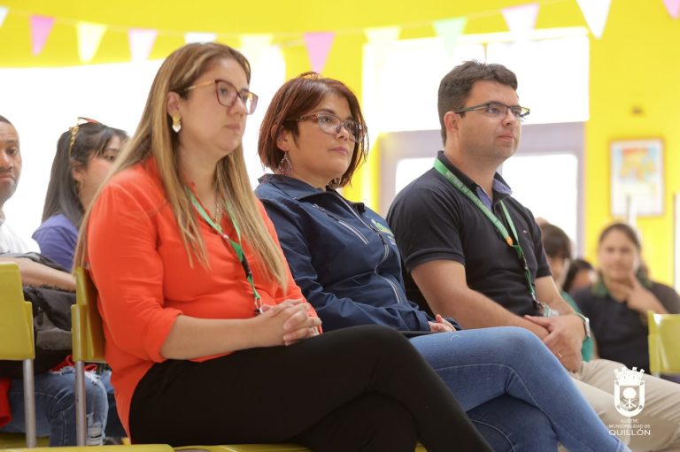 Programa 4 a 7 cerró su año regular 2024 con emotiva ceremonia