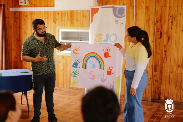 Estudiante quillonina motivó a jóvenes de la comuna a estrechar lazos con personas mayores