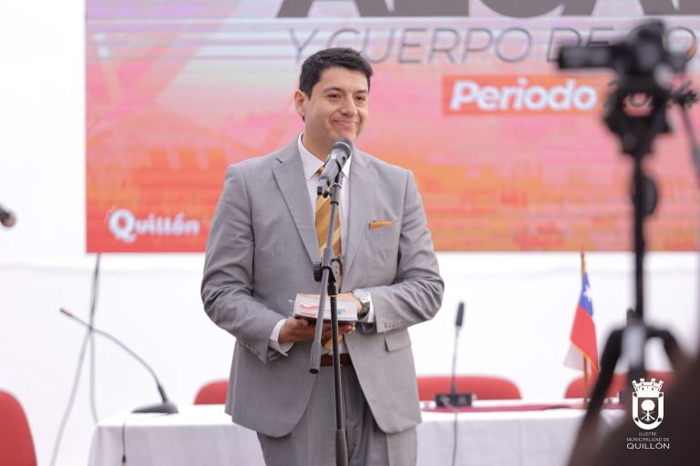 Felipe Catalán Venegas juró como alcalde de Quillón por el periodo 2024- 2028