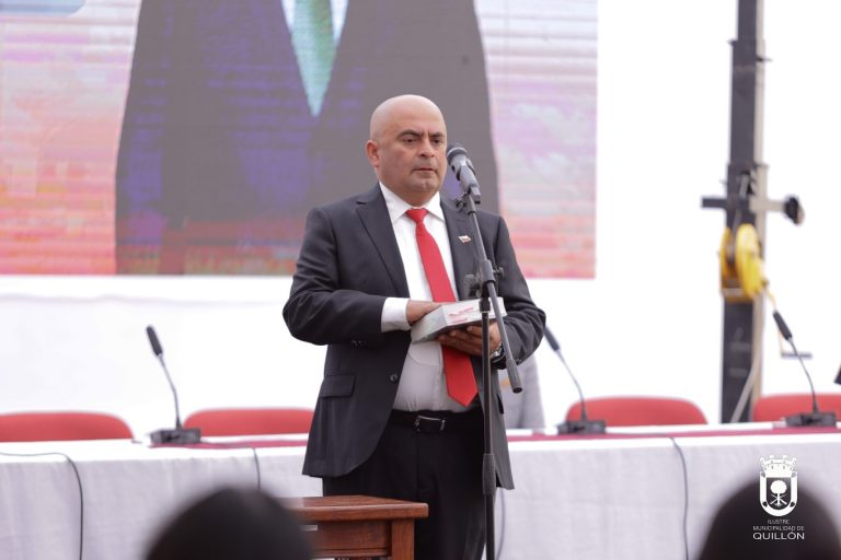 Felipe Catalán Venegas juró como alcalde de Quillón por el periodo 2024- 2028
