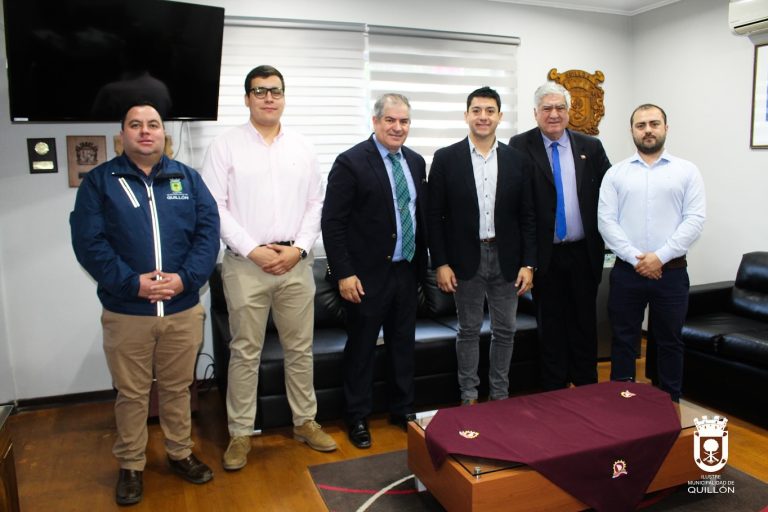 Concilio de Pastores visitó al alcalde Felipe Catalán para bendecirlo y brindar su apoyo