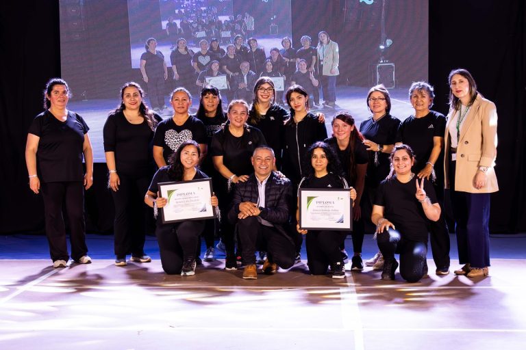 Alumnos de talleres recreativos municipales demostraron su talento ante unas 500 personas
