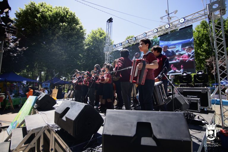 Estudiantes de Quillón sacaron a relucir todo su talento en la Expo Daem 2024