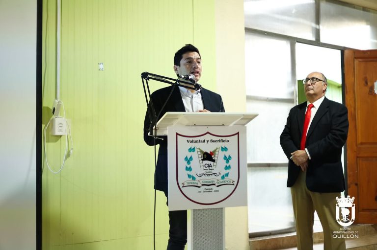 La Tercera Compañía de Bomberos de Cerro Negro conmemoró su Trigésimo Primer Aniversario con una emotiva Sesión Solemne que resaltó su invaluable aporte a la comunidad
