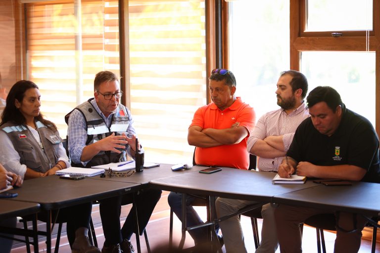 Importante reunión interinstitucional busca proteger la laguna de Quillón
