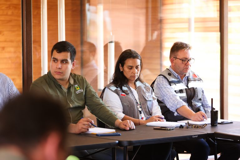 Importante reunión interinstitucional busca proteger la laguna de Quillón