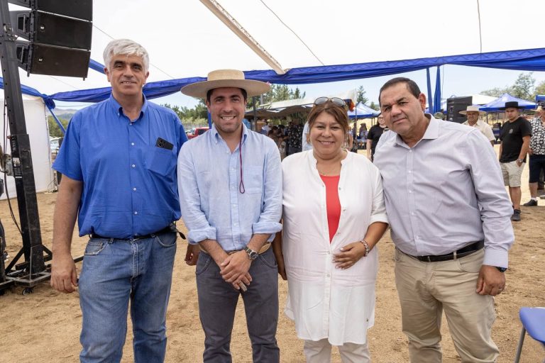 Trilla a yeguas sueltas en el Peley: una tradición que reafirma su vigor