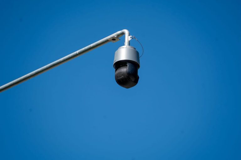 Televigilancia refuerza la seguridad en Quillón con nuevas cámaras instaladas