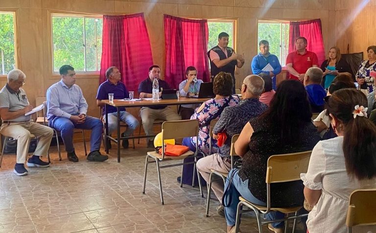 Municipalidad refuerza compromiso con juntas de vecinos rurales del sur