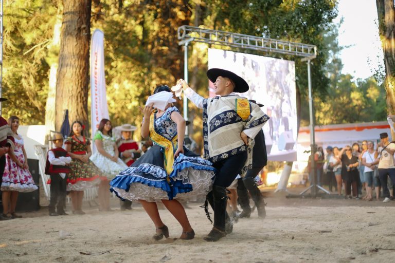 Primer día de la 16ª Feria Agroturística de Quillón 2025: tradición y cultura campesina