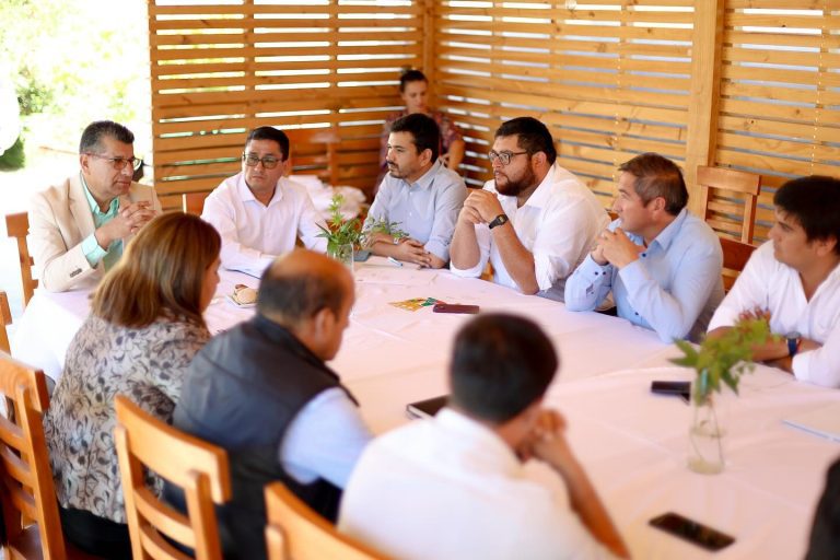 Alcaldes del Valle del Itata se reúnen en Coelemu para analizar temas claves del territorio
