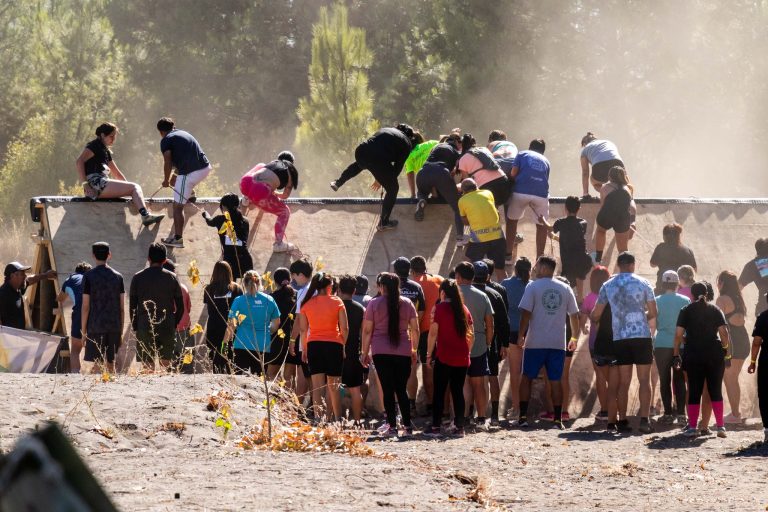 Fuerza, adrenalina y espíritu de superación en Espartanos Quillón 2025