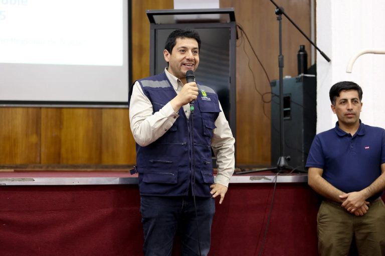 Mujeres emprendedoras de Quillón reciben apoyo y orientación en jornada organizada por SERCOTEC