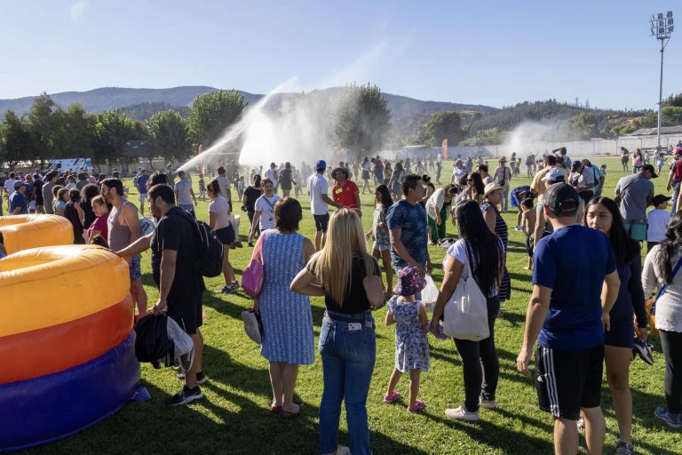 Gran cierre de vacaciones infantil en Quillón con juegos, shows y diversión