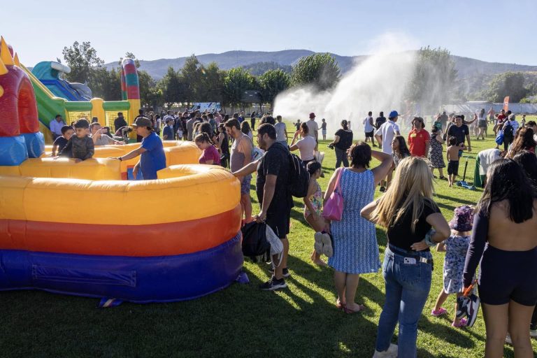Gran cierre de vacaciones infantil en Quillón con juegos, shows y diversión