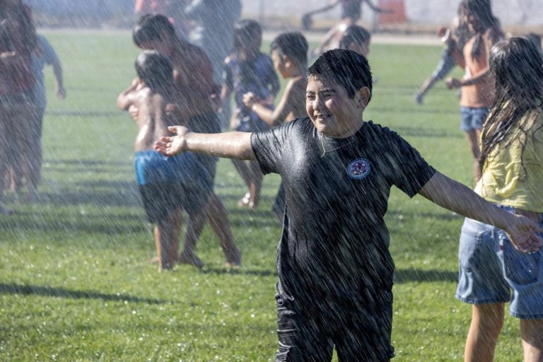 Gran cierre de vacaciones infantil en Quillón con juegos, shows y diversión