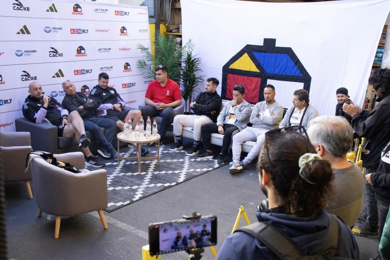 Colo-Colo histórico y Quillón listos para el partido del siglo: la comuna de Ñuble toma la iniciativa y anota un gol de media cancha