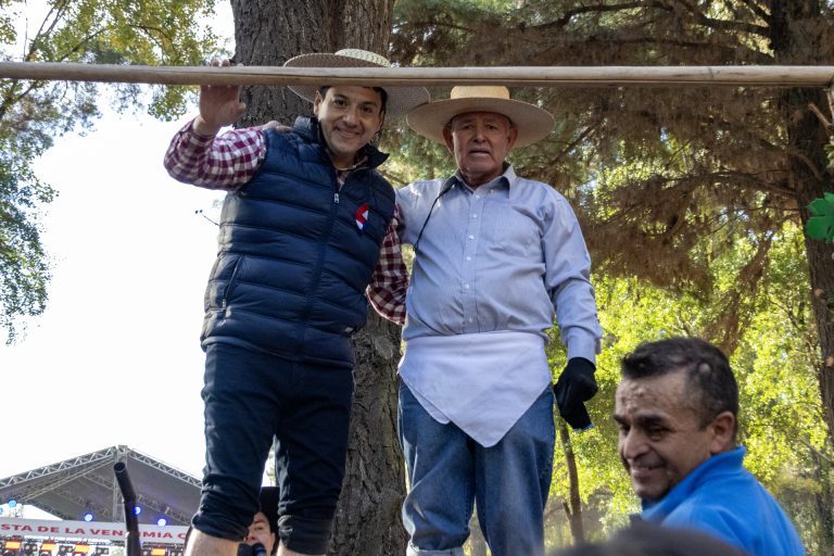 Vivimos una primera jornada inolvidable en nuestra Fiesta de la Vendimia Quillón 2025