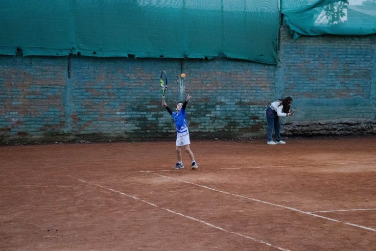 Acompañamos a la Agrupación de Tenis de Quillón en la entrega de nueva implementación deportiva, gracias al Fondo de Infancia.