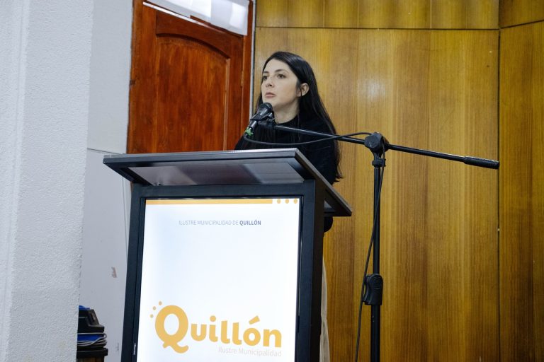 80 mujeres de nuestra comuna egresaron del Programa Mujeres Jefas de Hogar