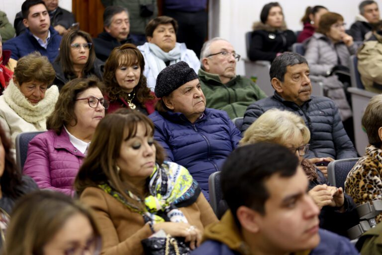 Conmemoramos el Día Nacional del Comercio junto a comerciantes y autoridades locales en una emotiva ceremonia en el salón Diego Portales