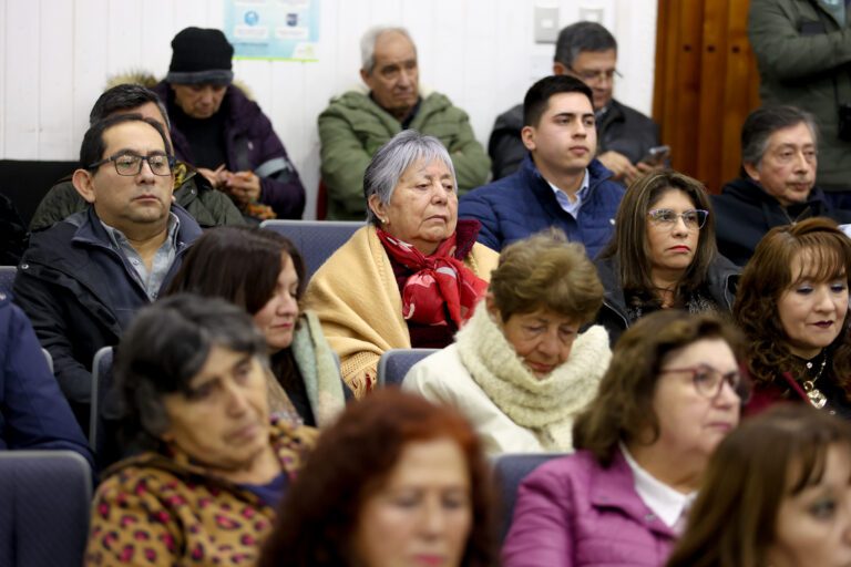 Conmemoramos el Día Nacional del Comercio junto a comerciantes y autoridades locales en una emotiva ceremonia en el salón Diego Portales