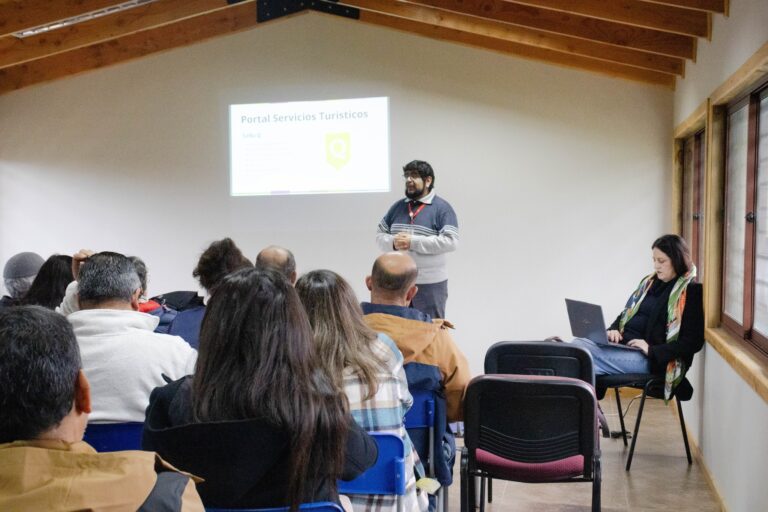 junto a SERNATUR, realizamos una reunión informativa con empresarios y emprendedores turísticos de Quillón en la sede Las Totoras del Cendyr Náutico.
