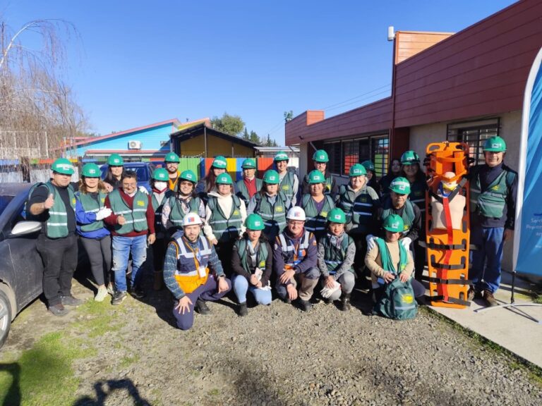 En Chillancito, junto a vecinas y vecinos del sector, participamos activamente en el curso CERT