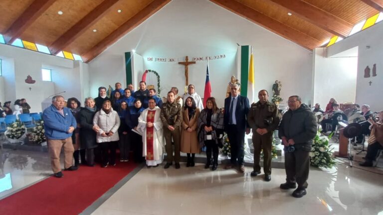 Con chilenitos, navegado y cuecas, celebramos en comunidad el Día de la Virgen del Carmen en Quillón.