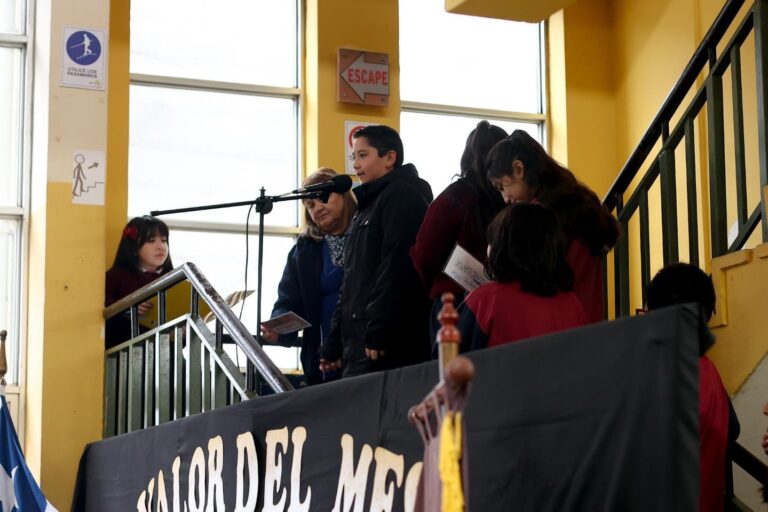 ESTABLECIMIENTOS EDUCACIONALES DE QUILLÓN RETOMAN ACTOS CÍVICOS SEMANALES