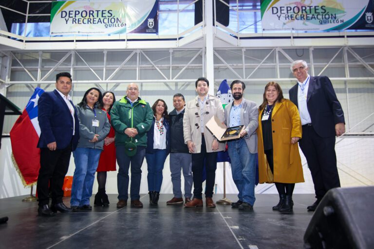 Quillón brilló como sede del Quinto Seminario Apícola Internacional “Con Mentalidad Empresarial”
