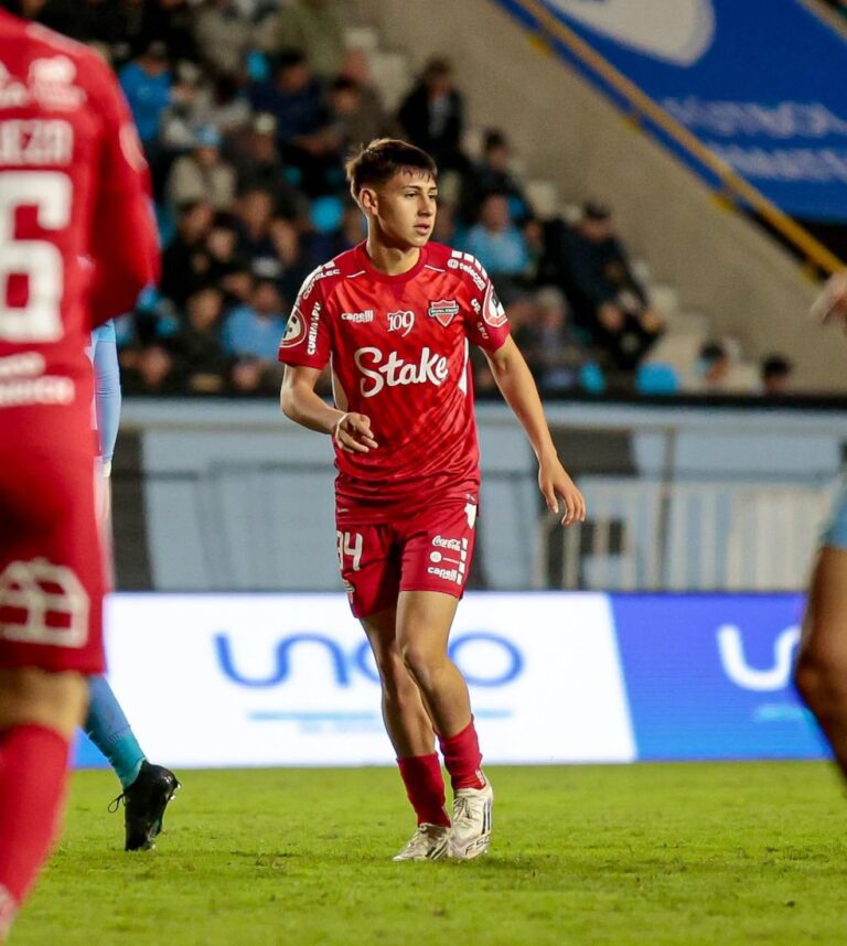 Justín Poblete debuta en Primera División con Ñublense