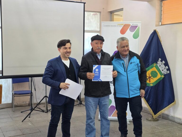 Quillón celebra cierre de acuerdo de producción limpia vitivinícola