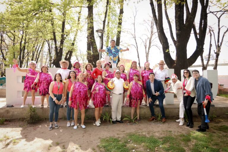 Mes de las personas mayores: Quillón presente en encuentro regional de centros diurnos