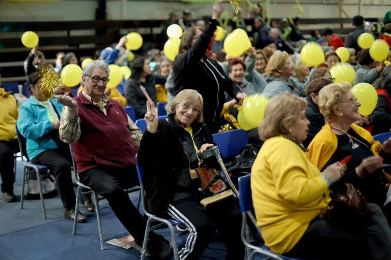 Octubre mayor reunió a nuestros adultos mayores en una jornada de alegría y talento