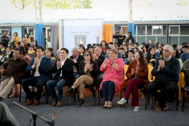 Celebramos el legado de Violeta Parra en la Escuela Héroes del Itata