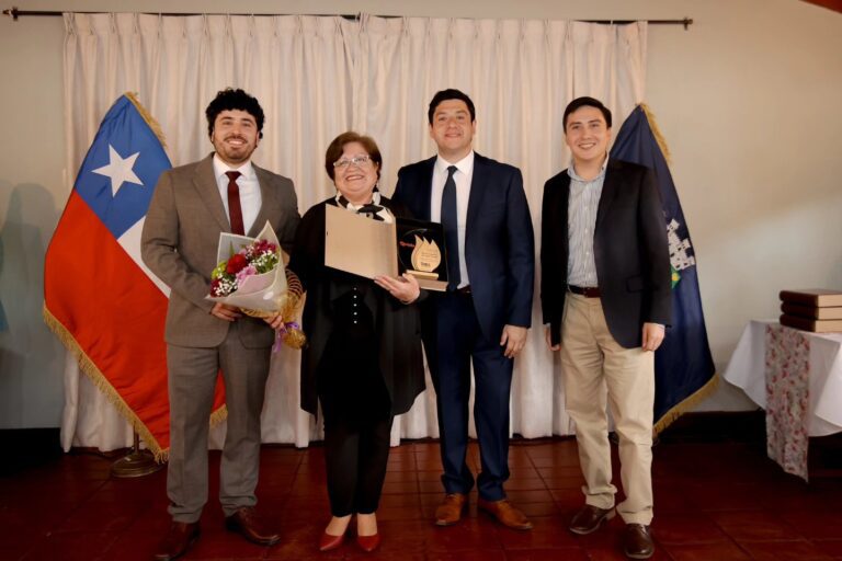 QUILLÓN CELEBRA A SUS ASISTENTES DE LA EDUCACIÓN