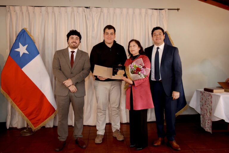 QUILLÓN CELEBRA A SUS ASISTENTES DE LA EDUCACIÓN
