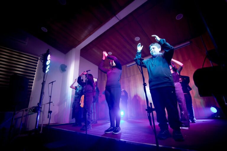 TEATRO INCLUSIVO CORONÓ SU ACTIVIDAD 2025 EN QUILLÓN